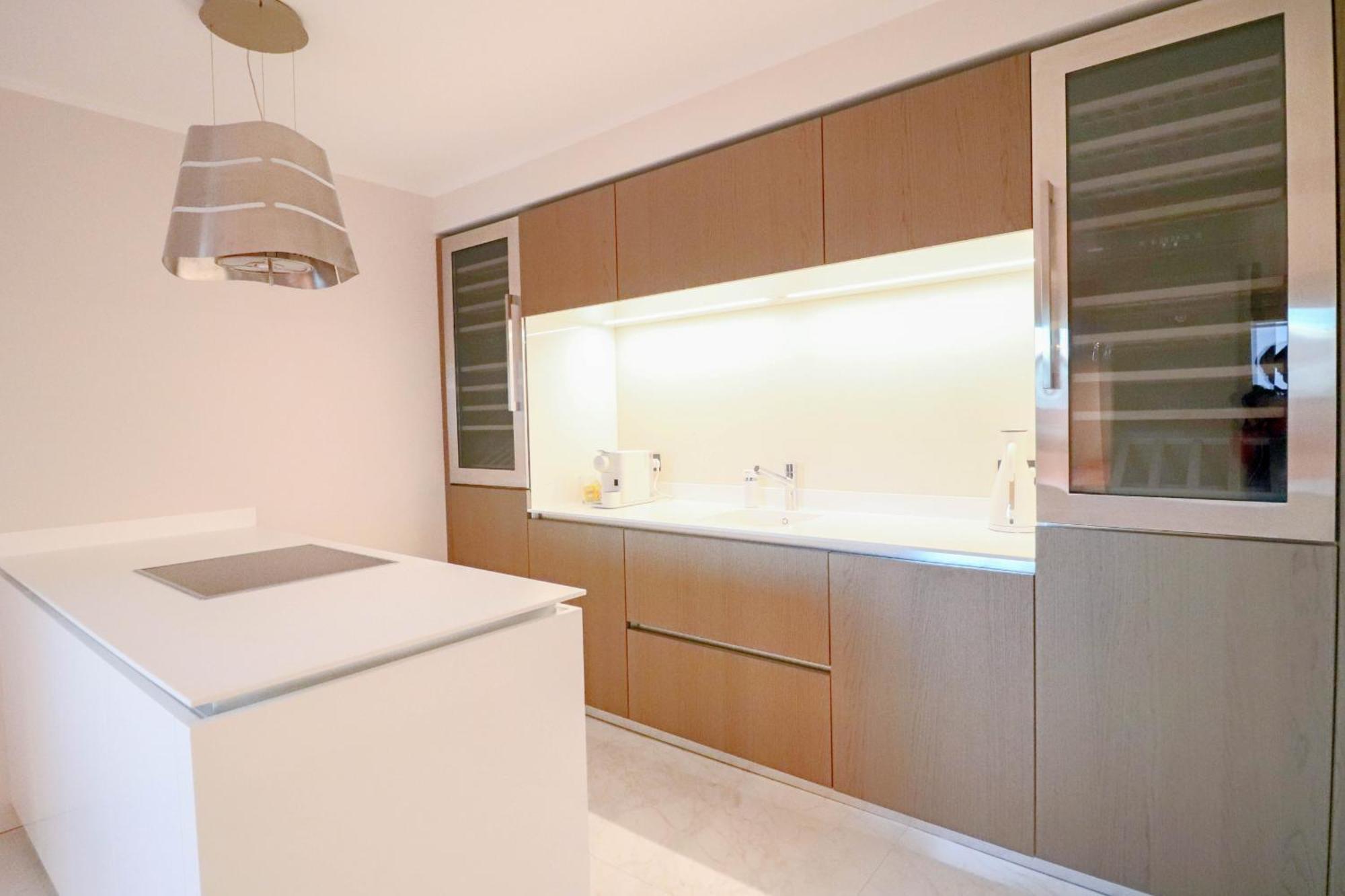 Gray Renovated Luxurious Located In * Cannes